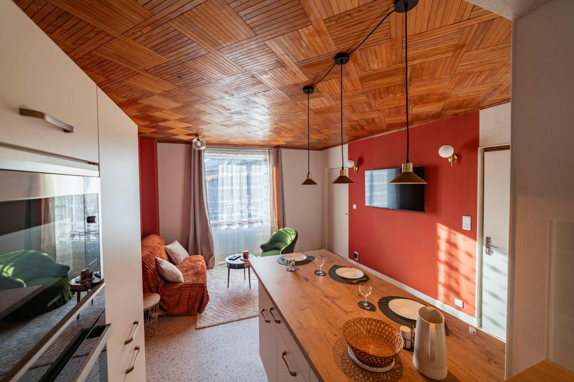 Appartement Cosy Au Coeur Du Village - Le Segala Montbazens Kültér fotó
